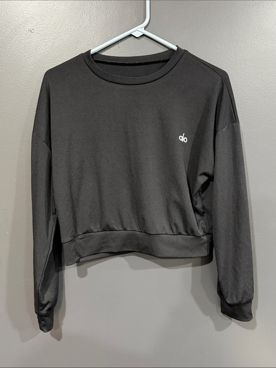 ALO Yoga Tops - ALO Yoga Black Cropped Crew Sweatshirt with Logo